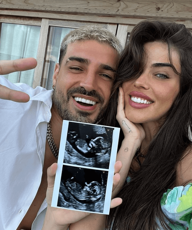 Violeta Mangriñán y Fabio Colorrichio eligen nuestro mueble bañera Nature para su pequeña Gala 6438 Micuna